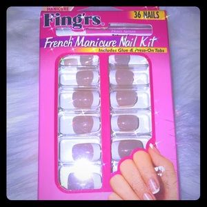 Fing’rs French Manicure Nail Kit 36 Nails